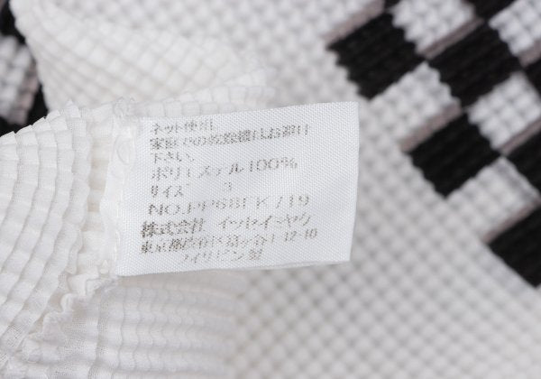 ISSEY MIYAKE PLEATS (T) Stretch Pleated White Black T-Shirt Size 3