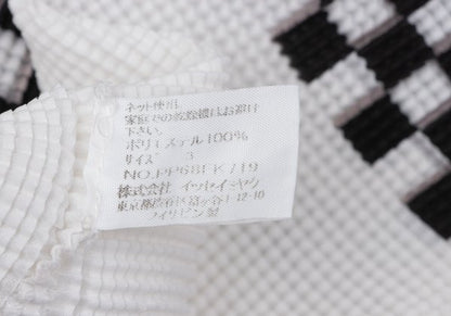 ISSEY MIYAKE PLEATS (T) Stretch Pleated White Black T-Shirt Size 3