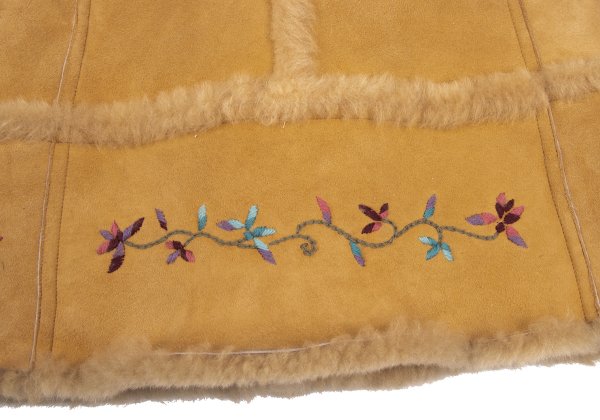 VIVIENNETAM Flower Embroidered Toggle Coat Beige Size M