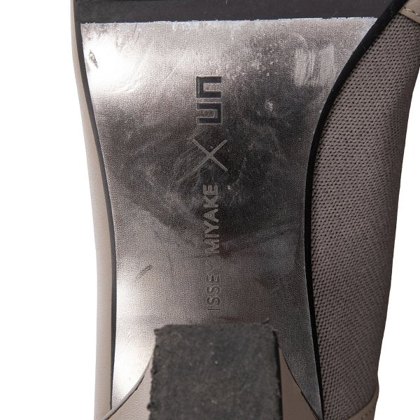 UN Wrap Bootie Mid x ISSEY MIYAKE Beige Leather Wrap Heel Boots Size 38 (24.5cm)