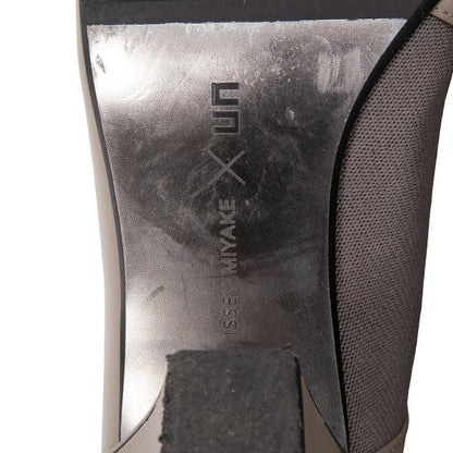 UN Wrap Bootie Mid x ISSEY MIYAKE Beige Leather Wrap Heel Boots Size 38 (24.5cm)