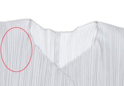PLEATS PLEASE Pleated Buttonless Cardigan Light Gray Size 3