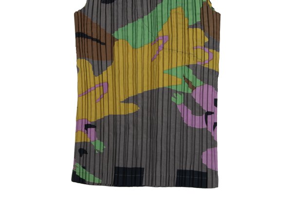 ISSEY MIYAKE Graphic Print Pleated Tank Top Multi Size M