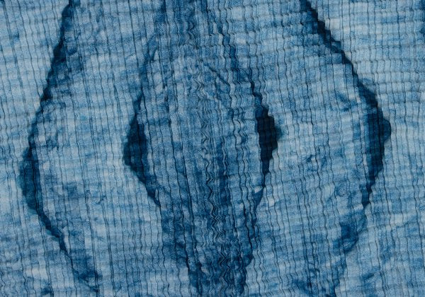 ISSEY MIYAKE Graphic Print Pleated T-Shirt Blue/White Size M