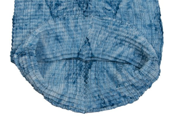 ISSEY MIYAKE Graphic Print Pleated T-Shirt Blue/White Size M
