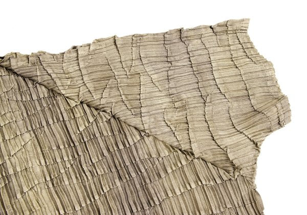 ISSEY MIYAKE Polyester Pleated T-Shirt Beige Size M