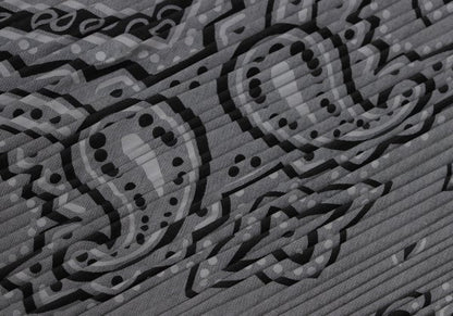 ISSEY MIYAKE Paisley Print Scarf Gray