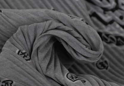 ISSEY MIYAKE Paisley Print Scarf Gray