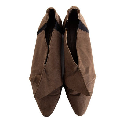 ISSEY MIYAKE Brown Asymmetric Tuck Toe Pumps Size 24.5CM