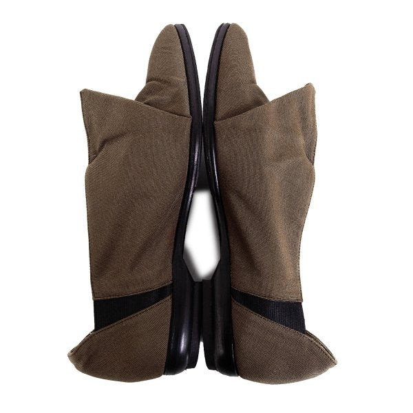ISSEY MIYAKE Brown Asymmetric Tuck Toe Pumps Size 24.5CM
