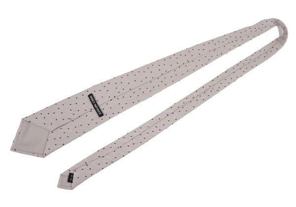 ISSEY MIYAKE MEN Crinkle Silk Pin Dot Tie Beige
