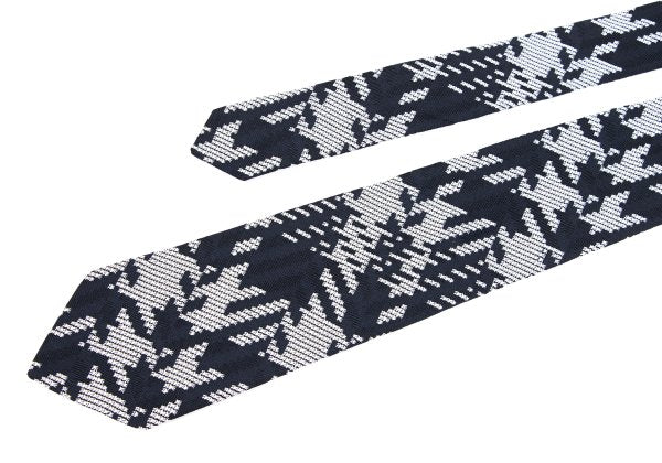 ISSEY MIYAKE MEN Blue Houndstooth Jacquard Silk Tie