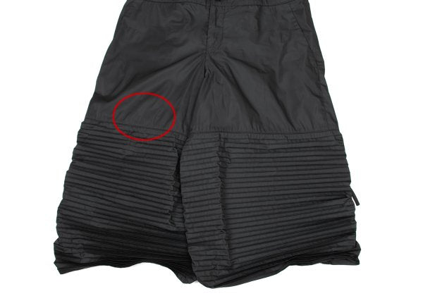 ISSEY MIYAKE Pleated Hem Polyester Shorts Gray Size 3