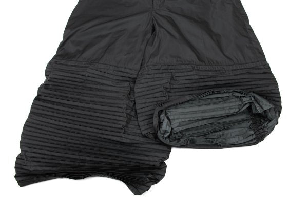 ISSEY MIYAKE Pleated Hem Polyester Shorts Gray Size 3