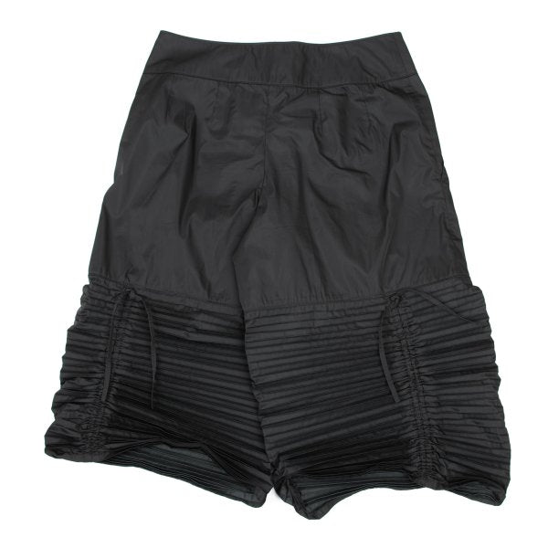 ISSEY MIYAKE Pleated Hem Polyester Shorts Gray Size 3