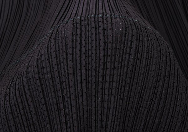 ISSEY MIYAKE Cutwork Mesh Pleated Black Polyester Skirt Size L