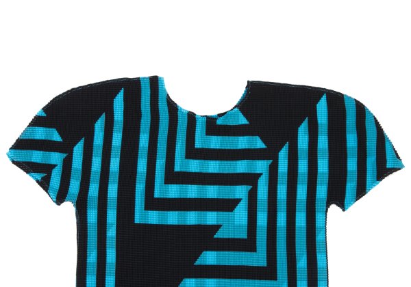ISSEY MIYAKE me Graphic Print T-Shirt Blue/Black Size F