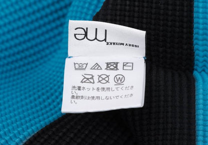 ISSEY MIYAKE me Graphic Print T-Shirt Blue/Black Size F