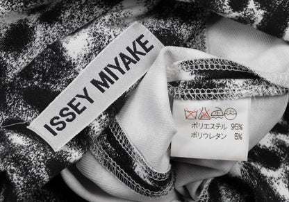 ISSEY MIYAKE 95AW Poly Stretch Jacket Black/White Size L