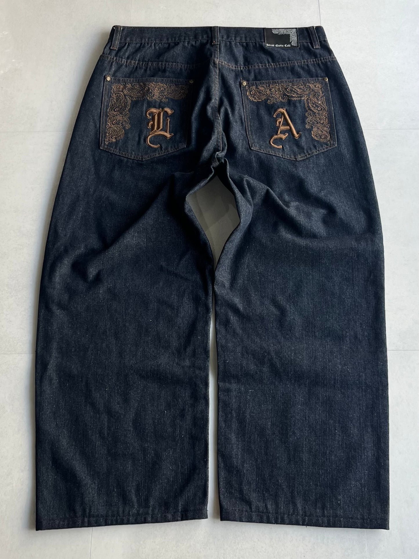 Vintage "STRAIT OUTTA CALI" Wide Buggy Denim Jeans Size 40
