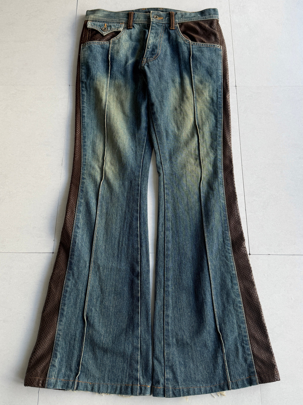 MORGAN Western Python Flared Denim Size M
