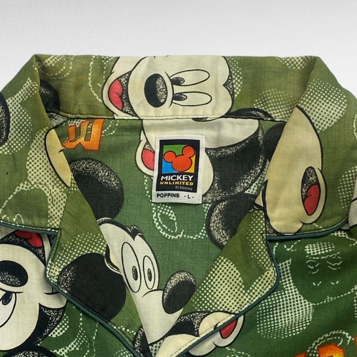 Mickey Unlimited 90s Shirt Size L