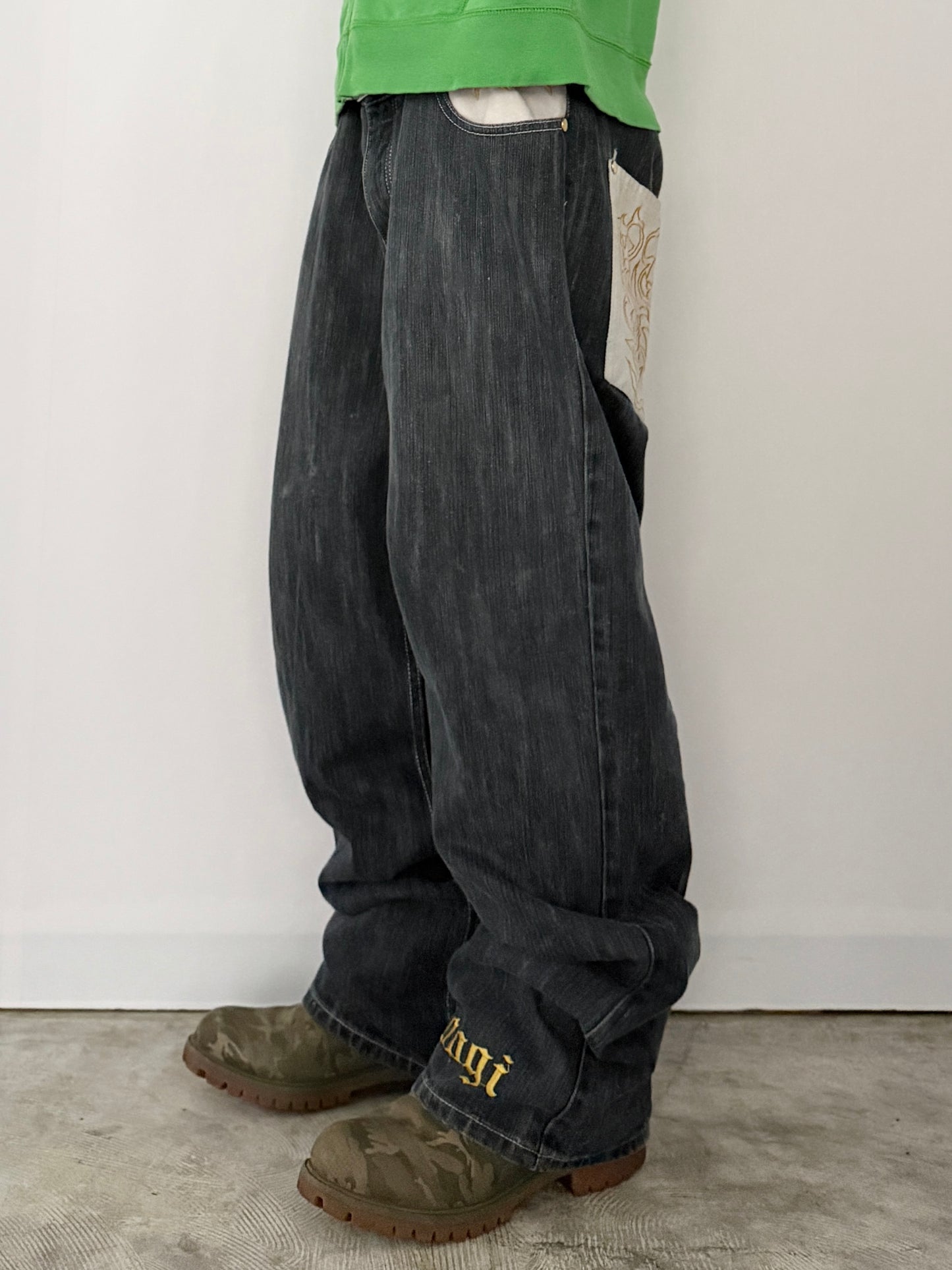 Coogi Black Wide Jeans Size W40