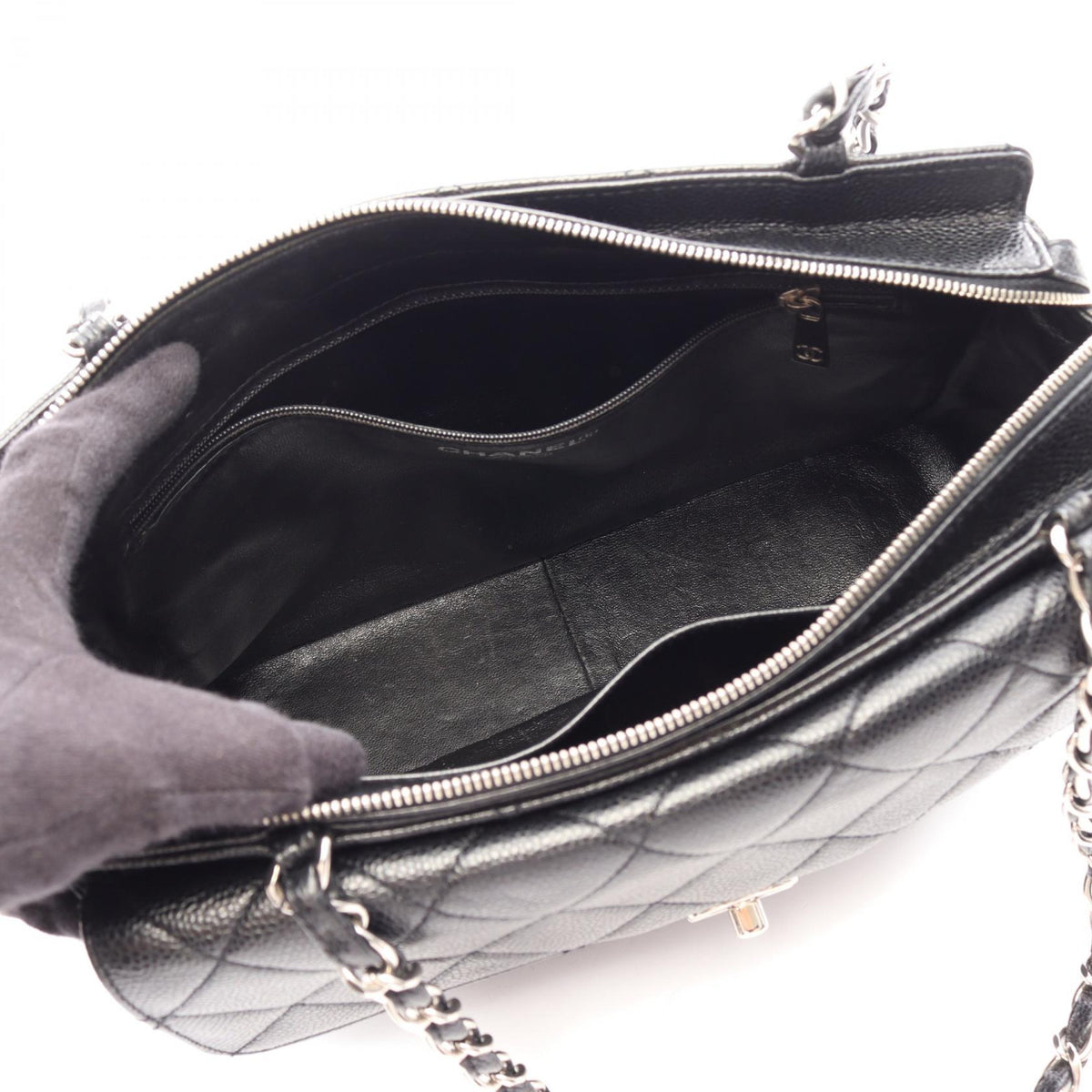 CHANEL Matelasse Caviar Skin Bag Black