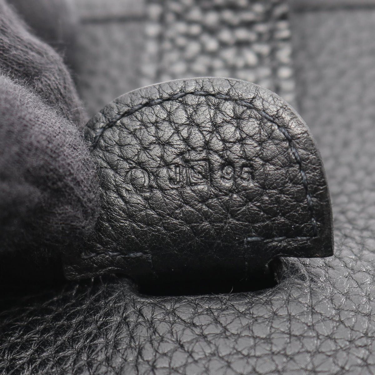 HERMES Evelyne 3 GM Taurillon Bag Black