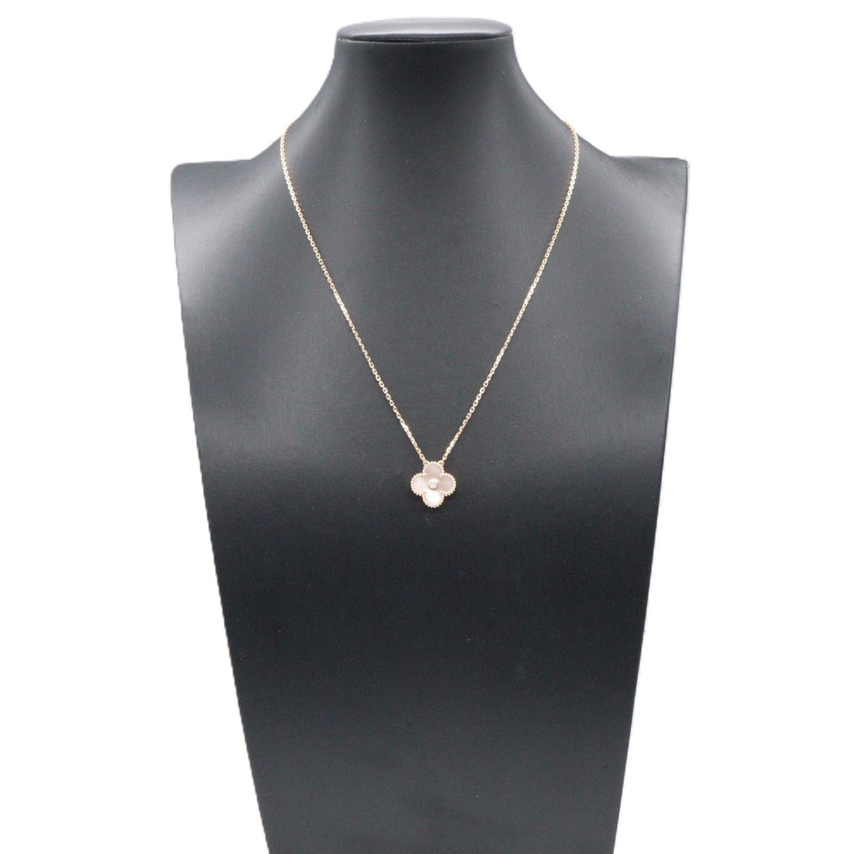 Van Cleef & Arpels Vintage Necklace Gold