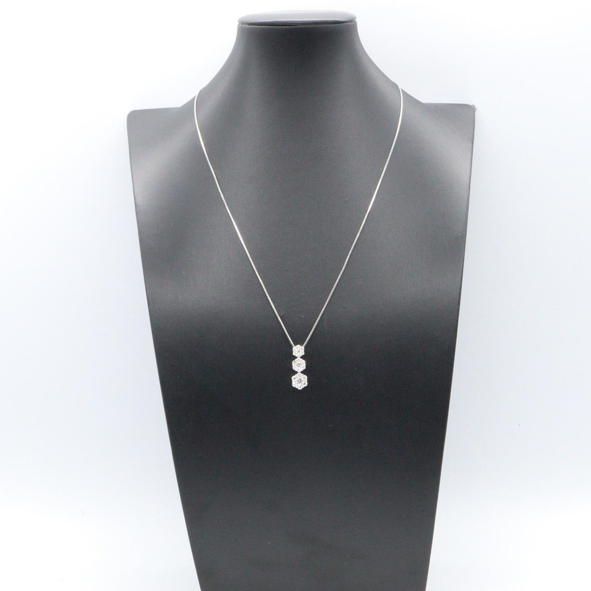 JEWELRY K18WG Diamond Necklace