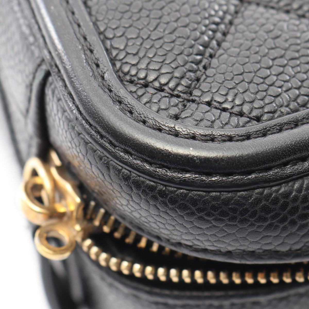 CHANEL CC Filigree Matelasse Shoulder Bag