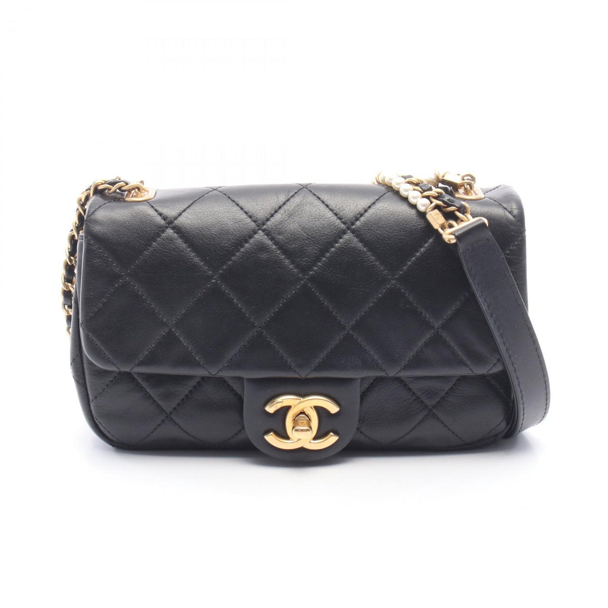 CHANEL Matelasse Leather Bag Black