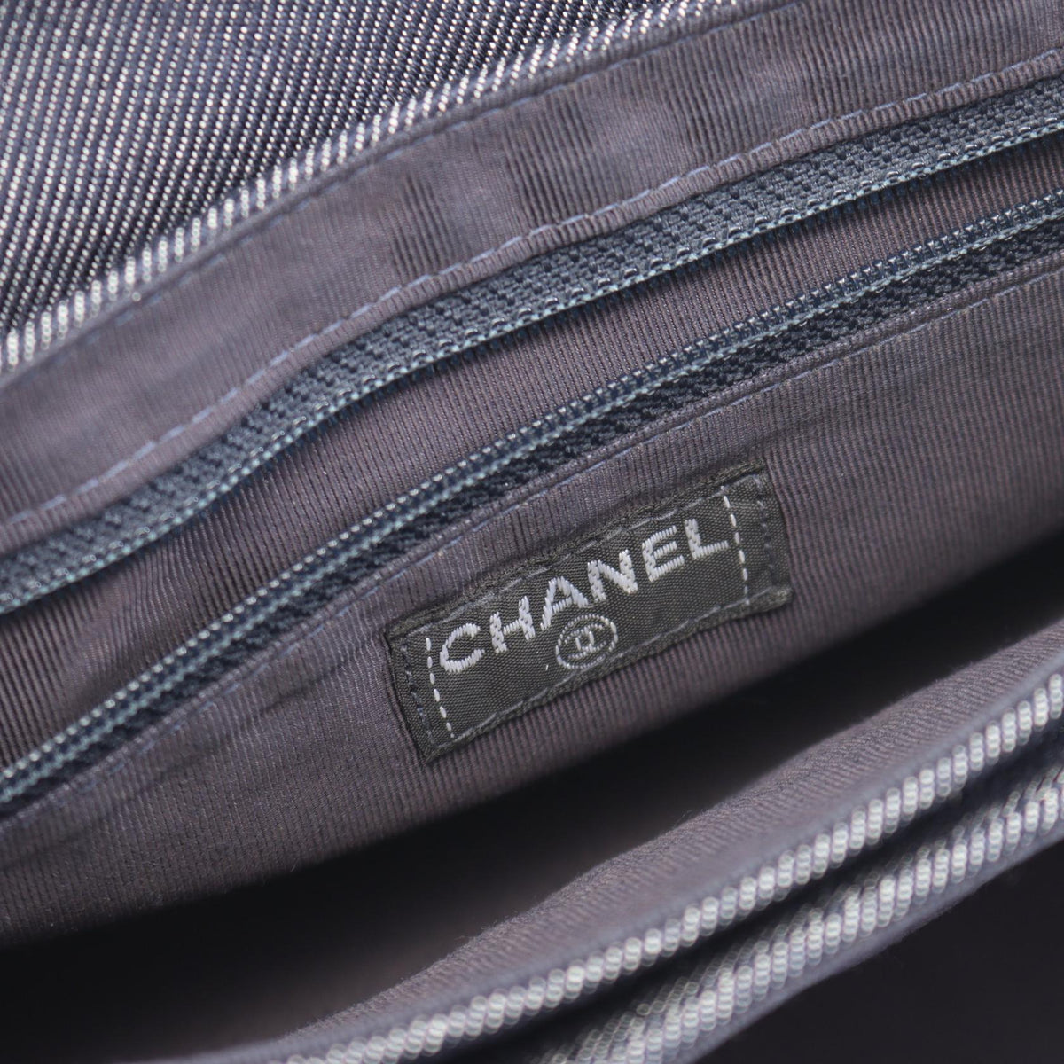 CHANEL Chocobar Denim Handbag Navy
