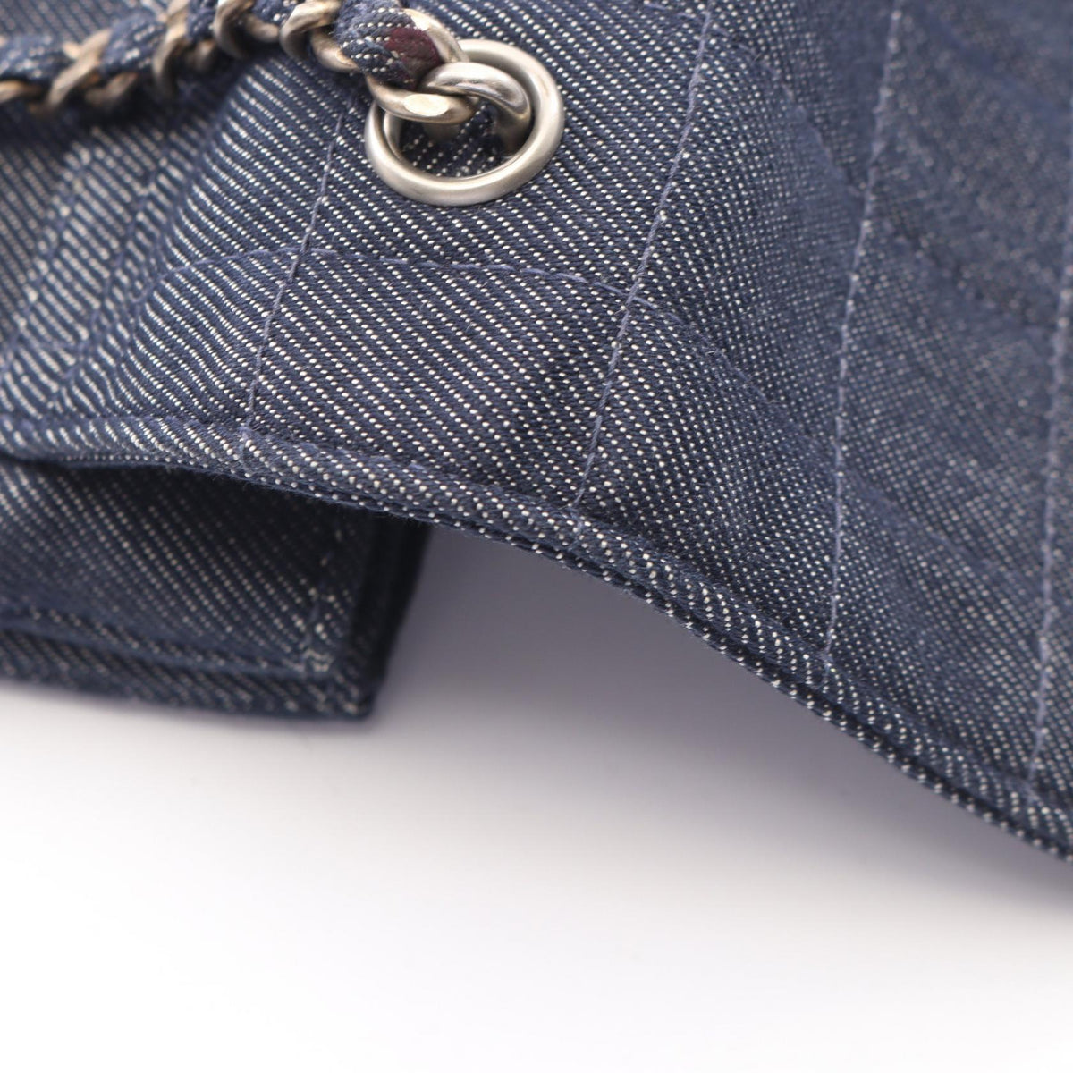 CHANEL Chocobar Denim Handbag Navy