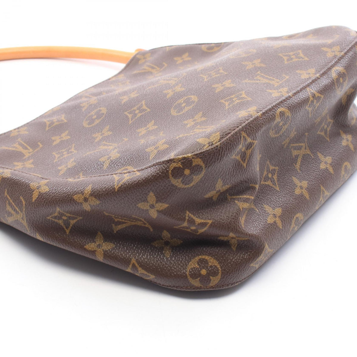 LOUIS VUITTON Looping MM Shoulder Bag