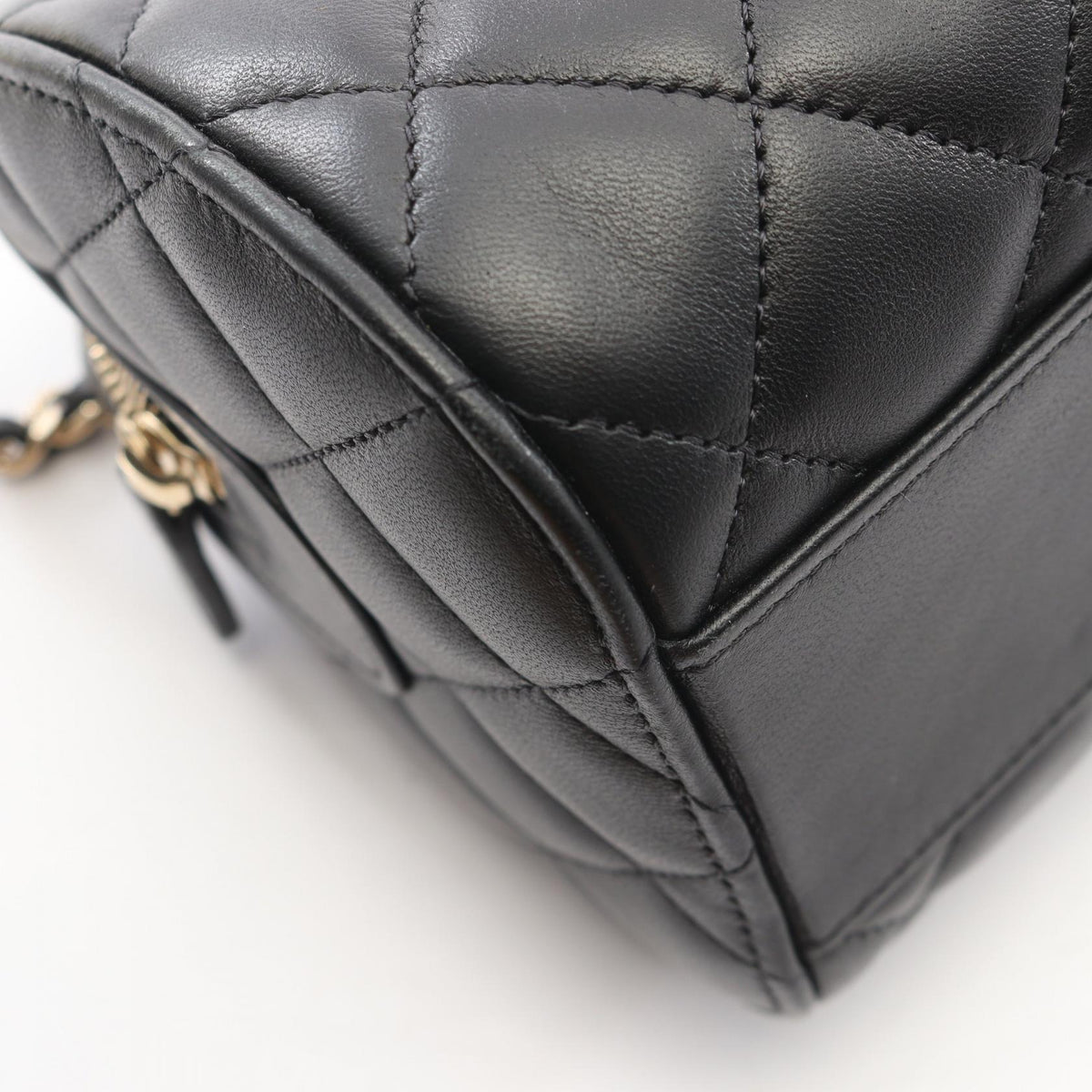 CHANEL Matelasse Lambskin 2WAY Handle Bag