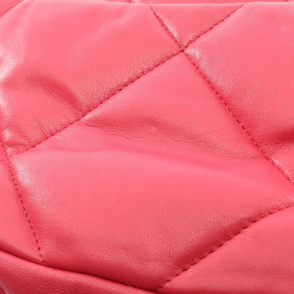 CHANEL 19 Matelasse Lambskin Bag Pink