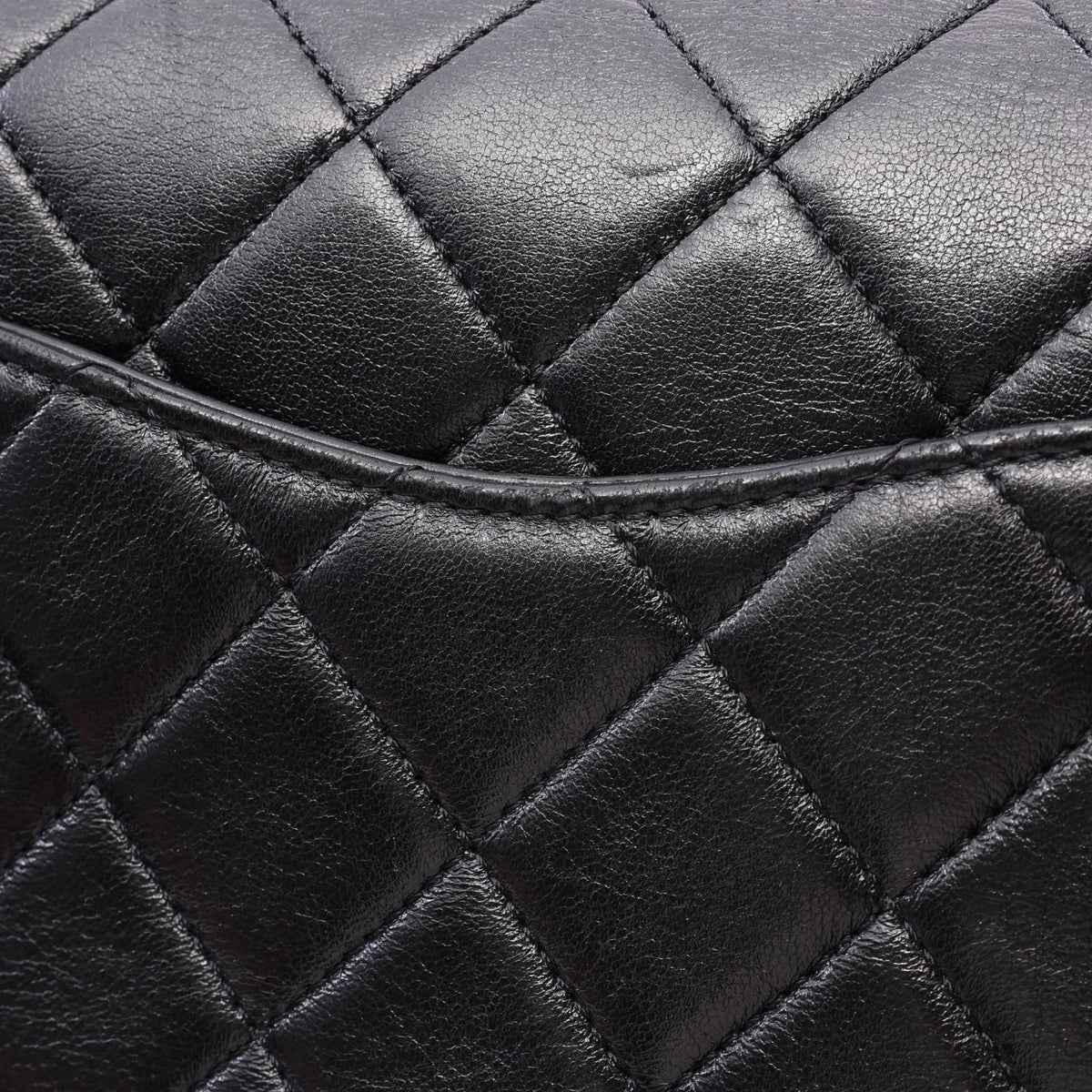 CHANEL Matelasse Flap Black Shoulder Bag