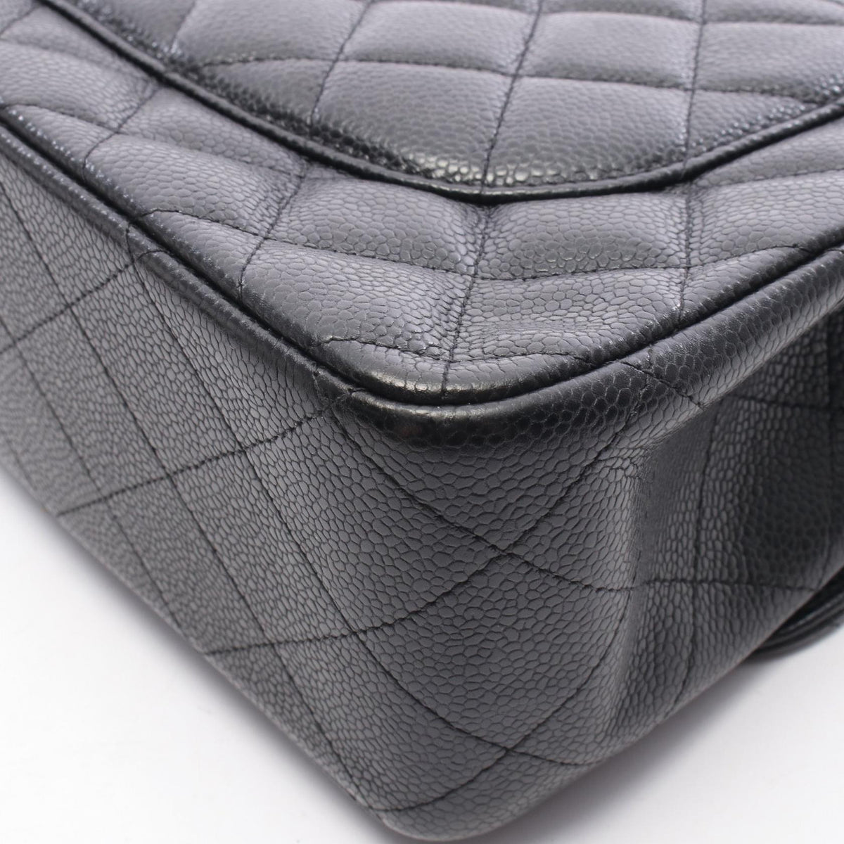 CHANEL Jumbo Classic Shoulder Bag