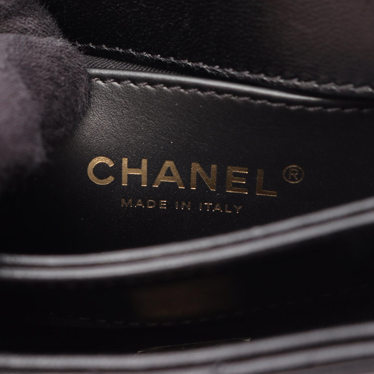 CHANEL Matelasse Lambskin Shoulder Bag Black