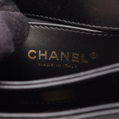 CHANEL Matelasse Lambskin Shoulder Bag Black