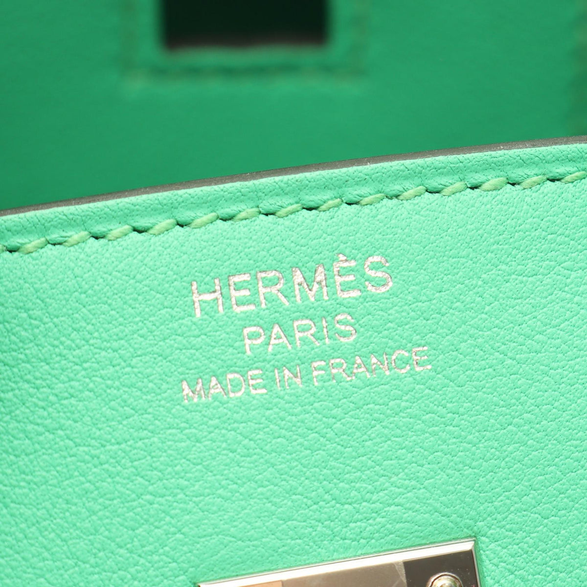 HERMES Birkin 25 Vert Comic Handle Bag