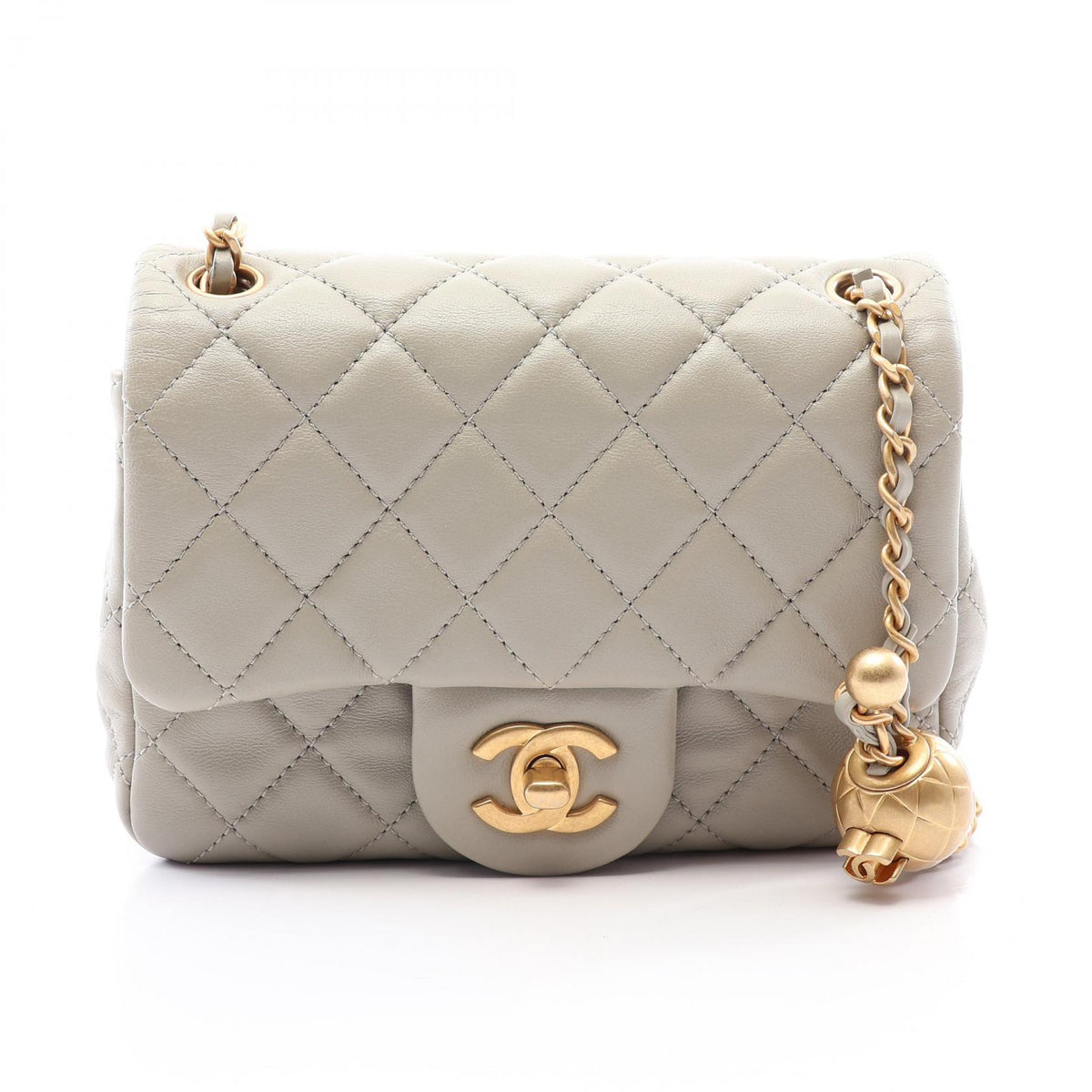 CHANEL Matelasse Lambskin Bag Gray