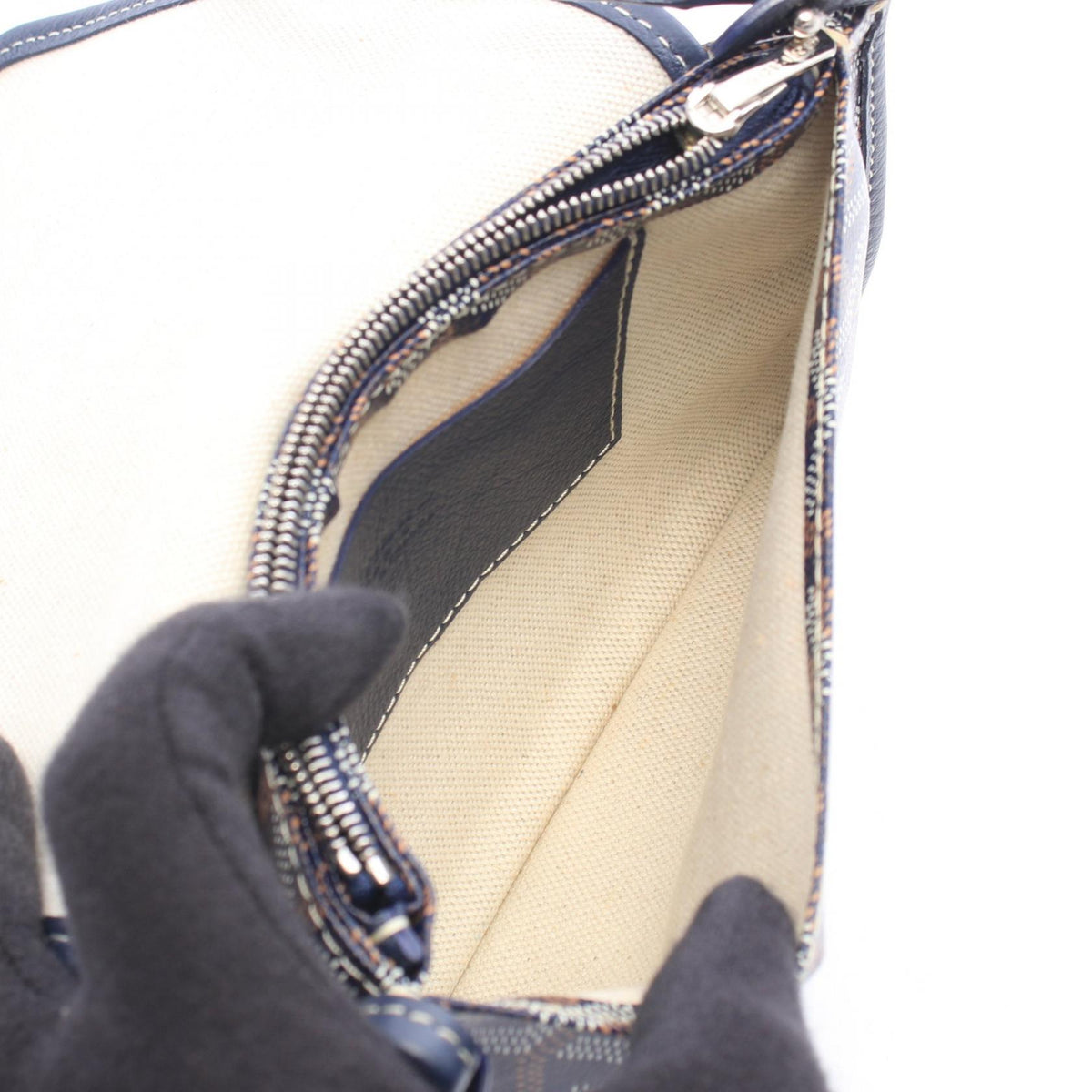 GOYARD Plume Pouch Wallet Shoulder Bag