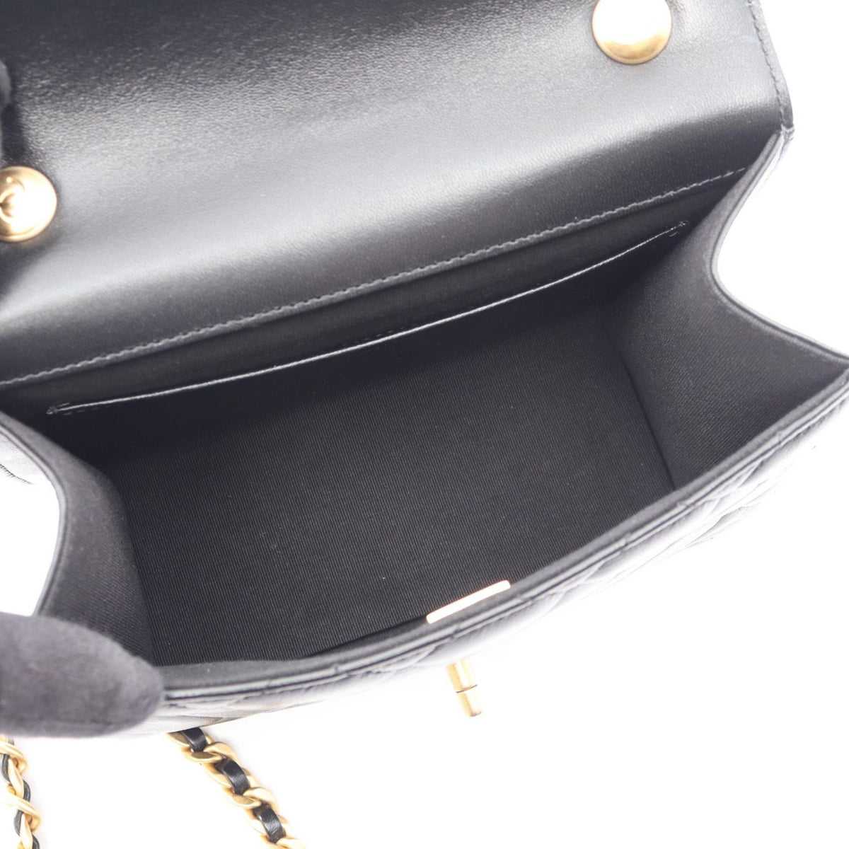 CHANEL Matelasse Lambskin Bag Black