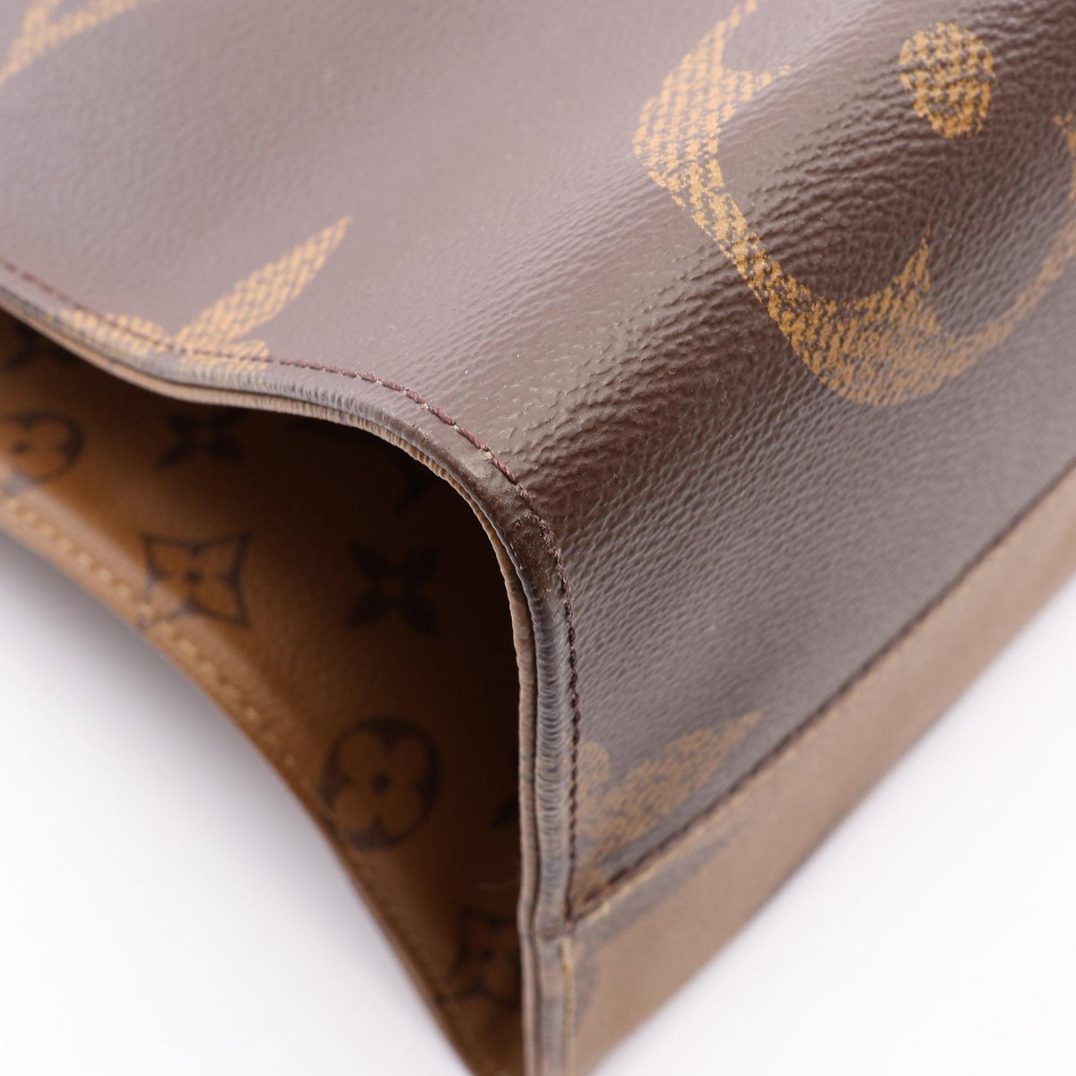 LOUIS VUITTON OnTheGo GM Bag Brown