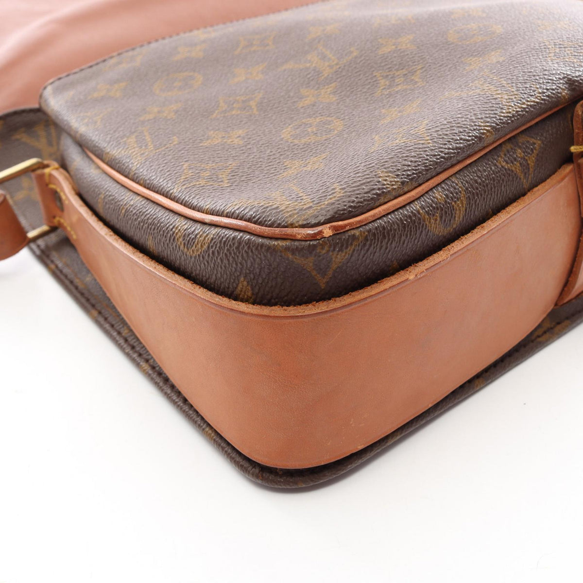 LOUIS VUITTON Cartouchiere GM Shoulder Bag