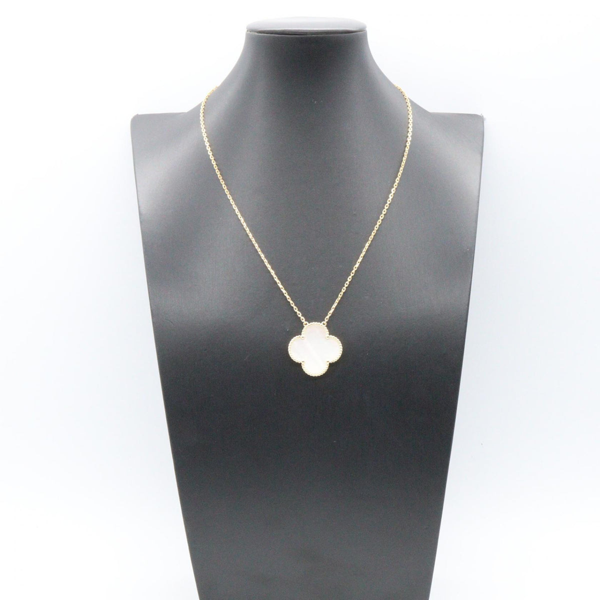 Van Cleef & Arpels Magic K18 Necklace