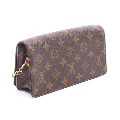 LOUIS VUITTON Wallet On Chain Shoulder Bag